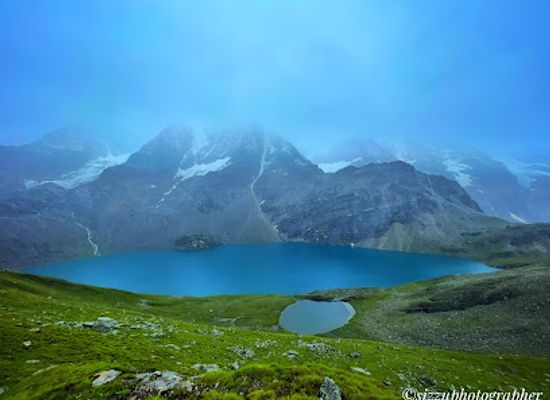 nepal/shey-phoksundo-national-park/attraction/aakashe-taal