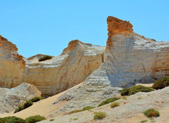 jordan/eastern-desert/attraction/wadi-dahek-the-white-desert