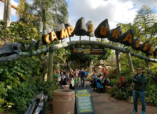 florida/orlando/attraction/camp-jurassic