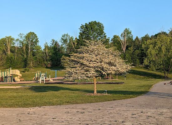 ohio/punderson-state-park/attraction/aurora-sunny-lake-park