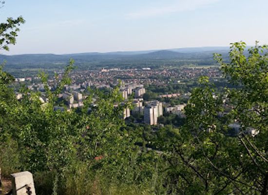hungary/tatabanya/attraction/szelim-lyuk