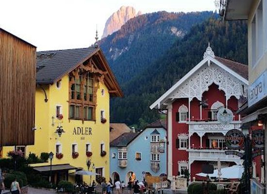 italy/dolomites/attraction/zona-pedonale-ortisei