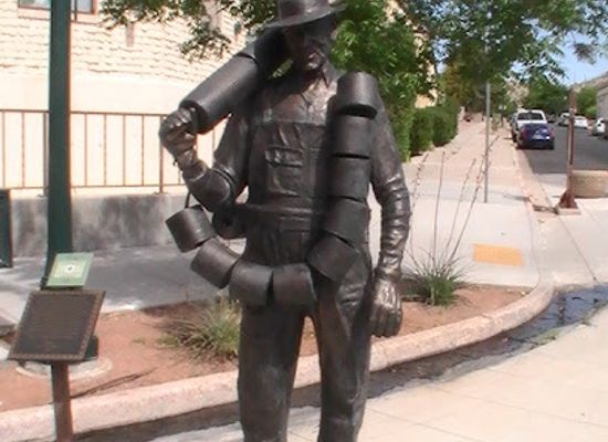 nevada/lake-mead-national-recreation-area/attraction/alabam-statue-hoover-dam-hero