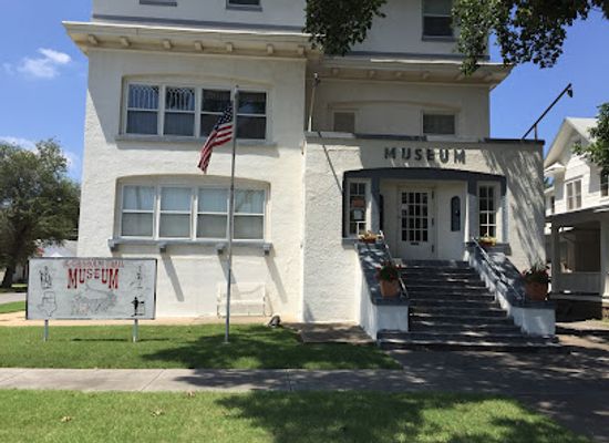 kansas/flint-hills/attraction/chisholm-trail-museum