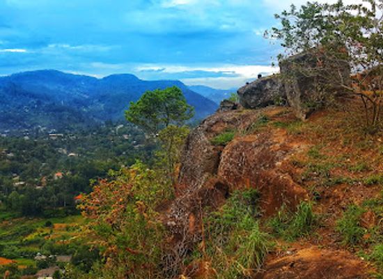 sri-lanka/badulla-district/attraction/porawagala-viewpoint