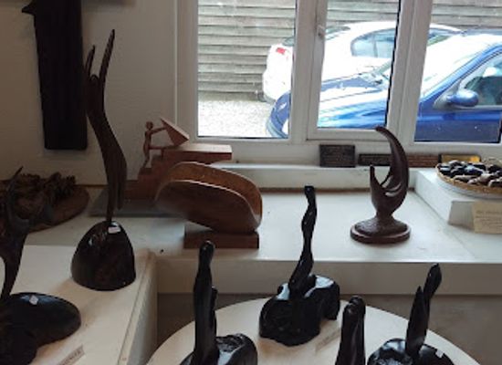 ireland/county-longford/attraction/bogwood-sculptures