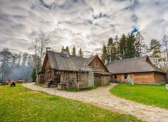 estonia/paide/attraction/viking-village