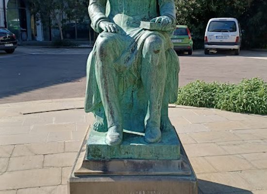 slovenia/koper/attraction/statue-of-ioannis-kapodistrias
