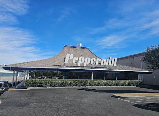 nevada/red-rock-canyon-national-conservation-area/attraction/peppermill-and-fireside-lounge