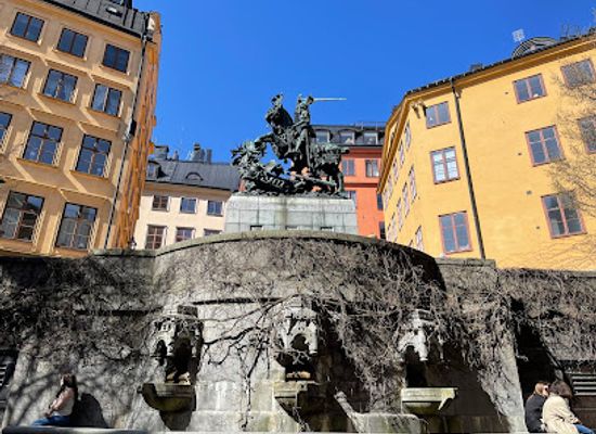 sweden/stockholm-archipelago/attraction/kikis-tour-stockholm-meeting-place