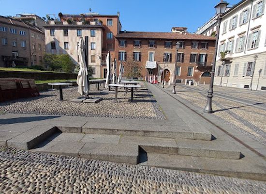 italy/milan/attraction/palazzo-borromeo