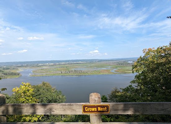 iowa/yellow-river-state-forest/attraction/pikes-peak-state-park