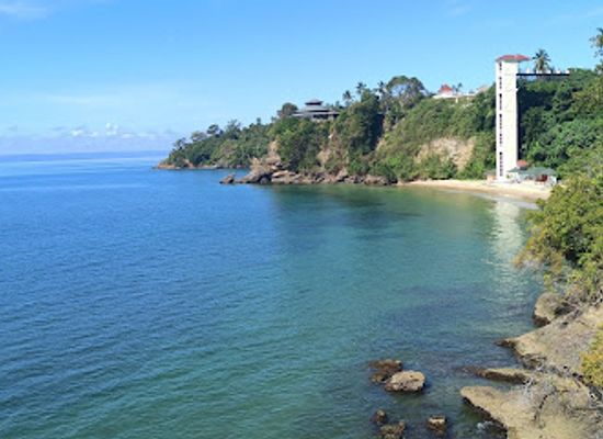 dominican-republic/samana-peninsula/attraction/samana-town-beach-playa-cayacoa