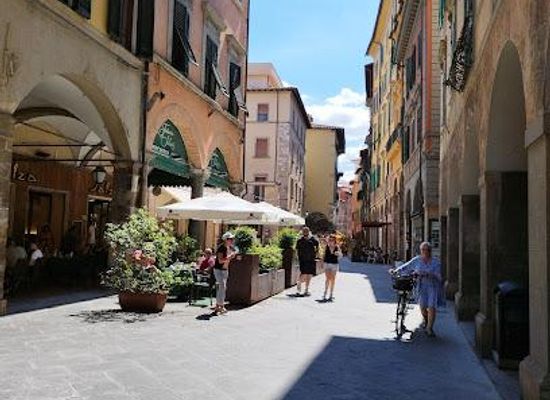 italy/pisa/attraction/borgo-stretto