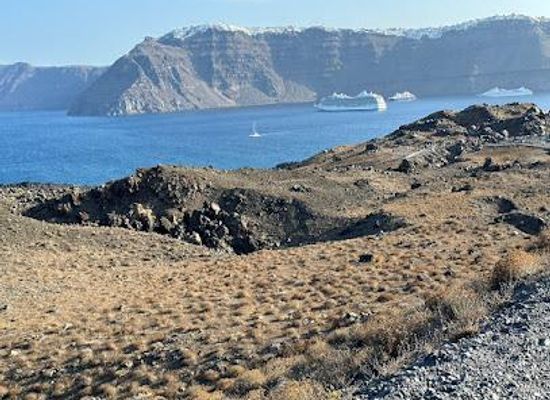 greece/pyrgos/attraction/nea-kameni-volcanic-park