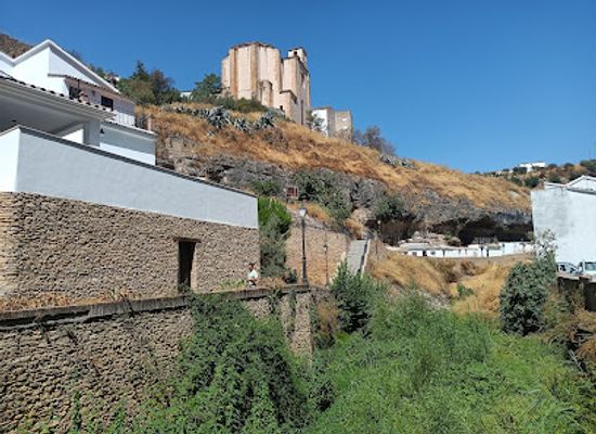 spain/andalusia/attraction/setenil-de-las-bodegas