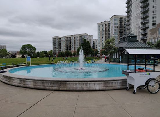 connecticut/stamford/harbor-point/attraction/harbor-point-commons-park