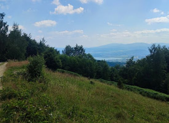 czechia/beskids/attraction/windy-cave-hole