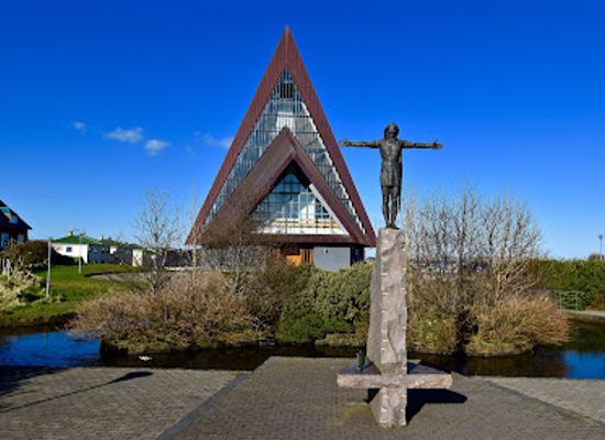faroe-islands/torshavn/attraction/vesturkirkjan