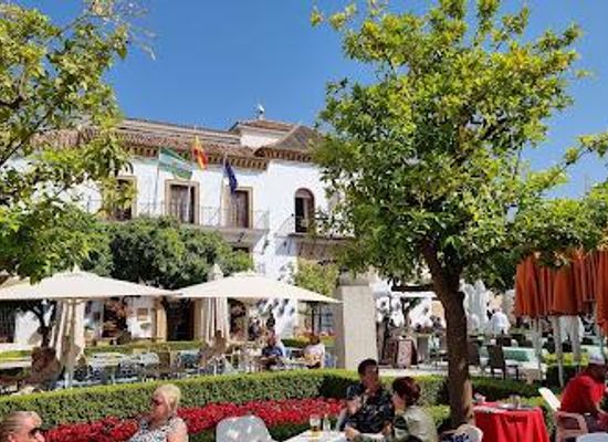 spain/ronda/attraction/plaza-de-los-naranjos