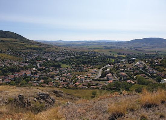 france/auvergne-volcanoes/attraction/reserve-naturelle-regionale-du-puy-de-marmant