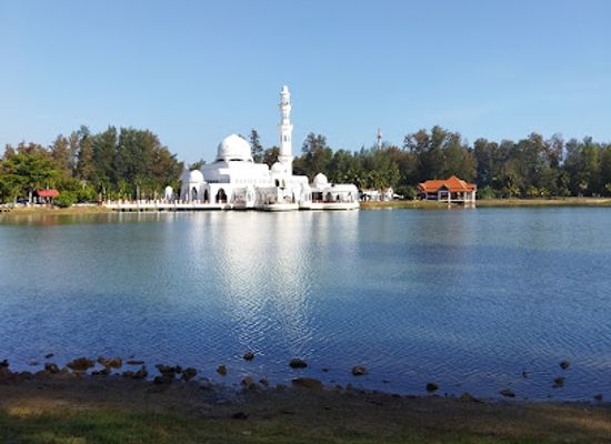 malaysia/kuala-terengganu/attraction/taman-awam-lagun-kuala-ibai