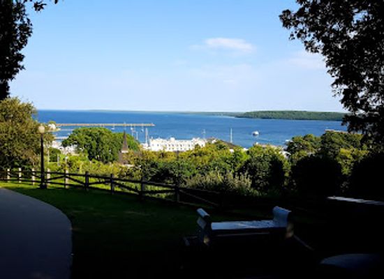 michigan/mackinac-island/attraction/michigan-governor-s-summer-residence