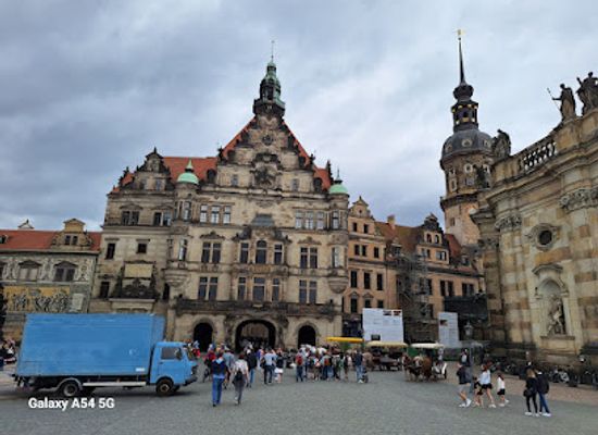germany/dresden/altstadt/attraction/schlossplatz