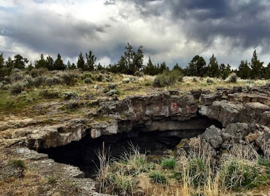oregon/cascade-range/attraction/redmond-caves