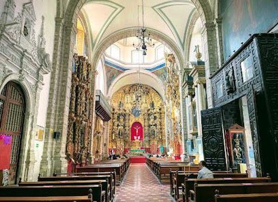 mexico/mexico-city/attraction/regina-coeli-parish
