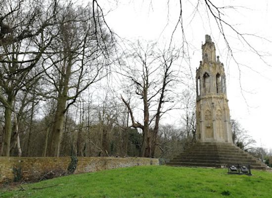 united-kingdom/northamptonshire/landmark/queen-eleanor-cross