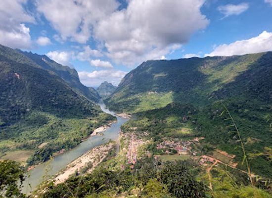 laos/central-laos/attraction/pha-boom-viewpoint