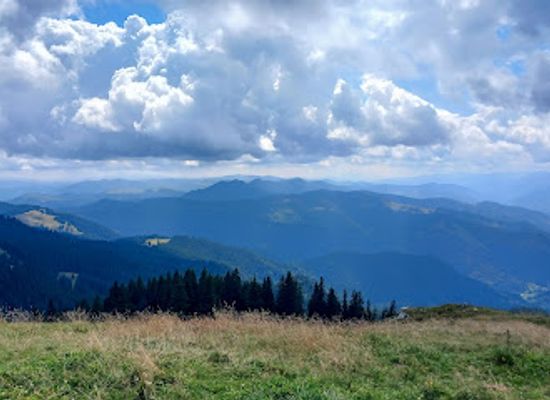 romania/bucovina/attraction/masivul-rarau-pietrele-doamnei