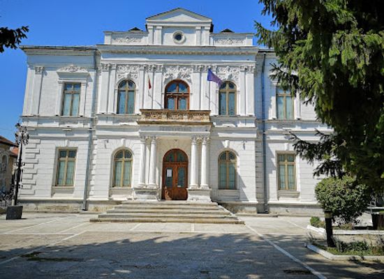 romania/dambovita/attraction/the-art-museum