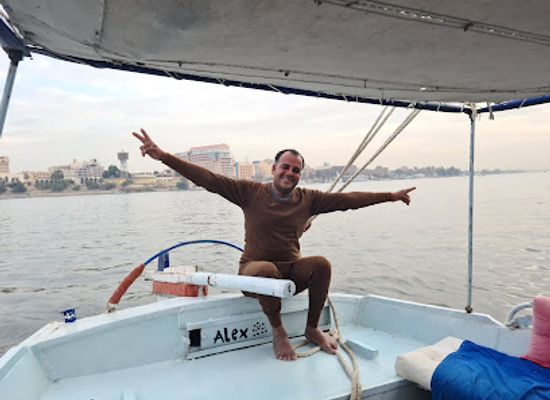egypt/luxor/west-bank/attraction/alex-boat