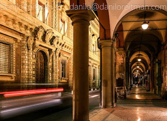 italy/bologna/attraction/palazzo-fantuzzi-bologna