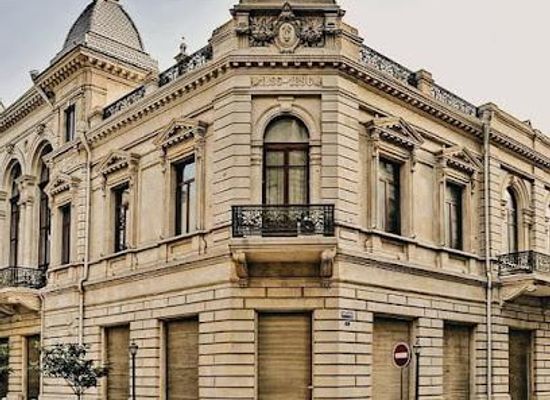 azerbaijan/baku/attraction/national-museum-of-history-of-azerbaijan