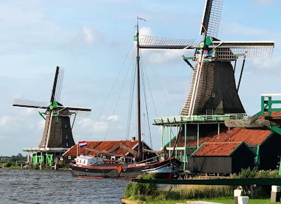 netherlands/zaanstreek/attraction/de-gekroonde-poelenburg