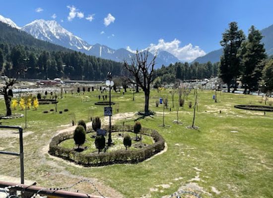 india/pahalgam/attraction/island-park