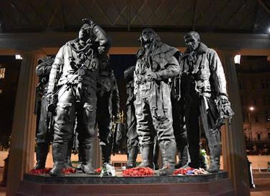 united-kingdom/london/landmark/bomber-command-memorial