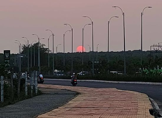 india/bhubaneswar/attraction/utkal-hospital-road
