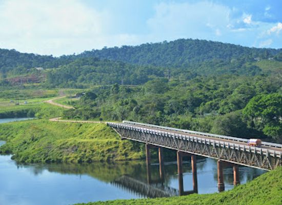 suriname/brokopondo-district/attraction/brokopondo-meer-viewpoint