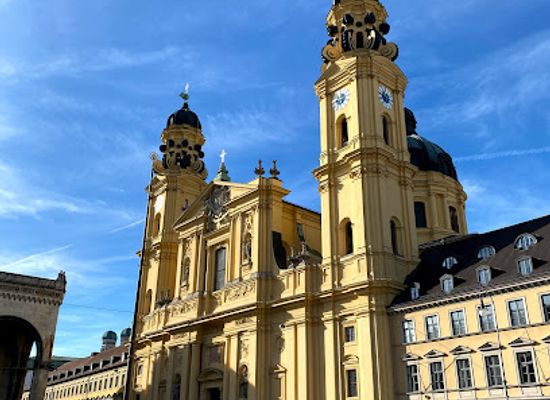 germany/munich-countryside/attraction/odeonsplatz