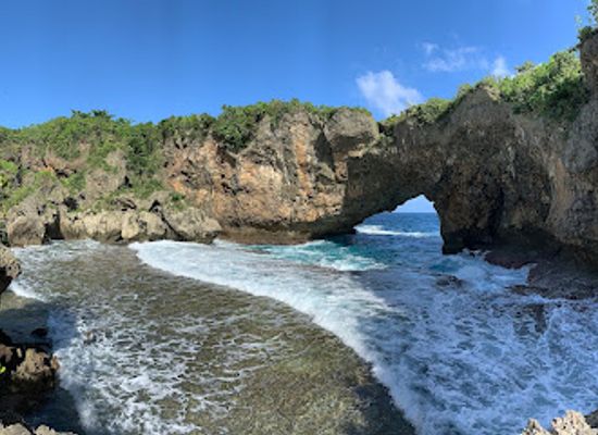 philippines/eastern-visayas/attraction/ginduyanan-cove