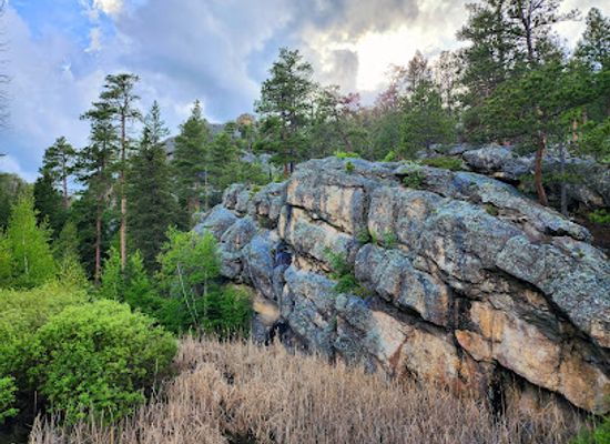 south-dakota/black-elk-peak/attraction/horsethief-lake-loop-trailhead