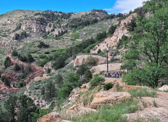 colorado/pikes-peak/attraction/cave-of-the-winds-mountain-park