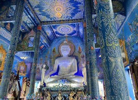 thailand/chiang-rai/attraction/wat-rong-suea-ten