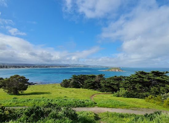 australia/fleurieu-peninsula/attraction/viewpoint-1-the-bluff
