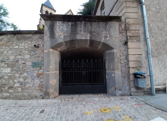 luxembourg/echternach/attraction/fontaine-saint-willibrord