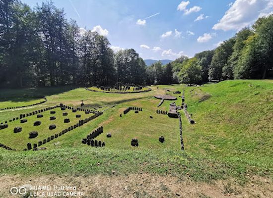romania/hunedoara/attraction/gradistea-muncelului-cioclovina-natural-park